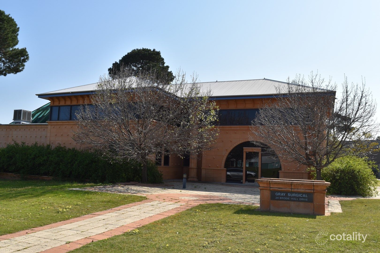 24 Brodie-Hall Dr, Bentley, WA 6102