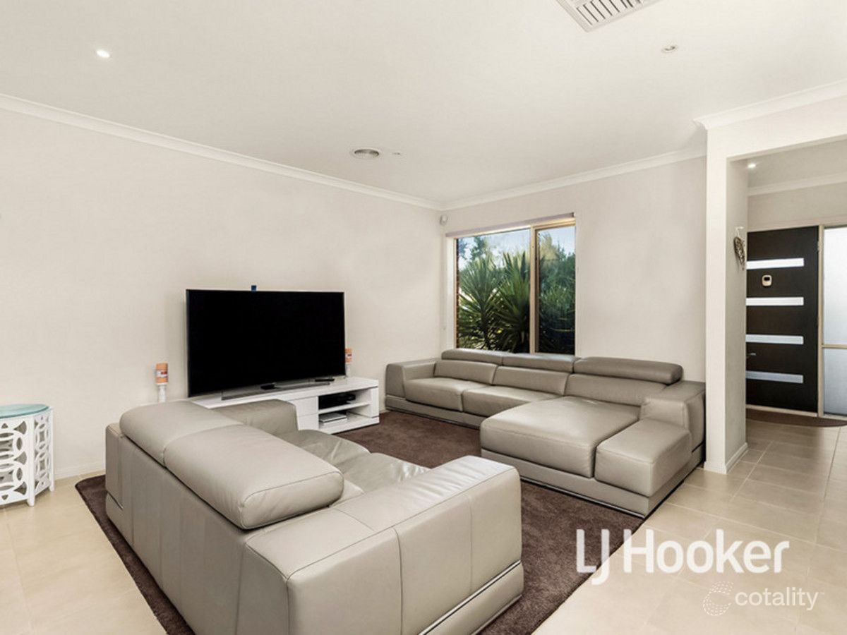 176 Saltwater Prom, Point Cook, VIC 3030