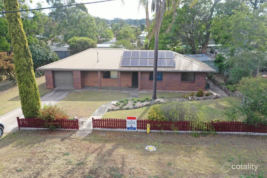 9 Esk St, Crows Nest, QLD 4355