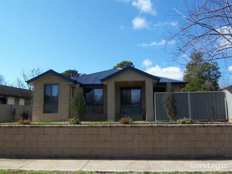 1/18 Thompson St, Bright, VIC 3741