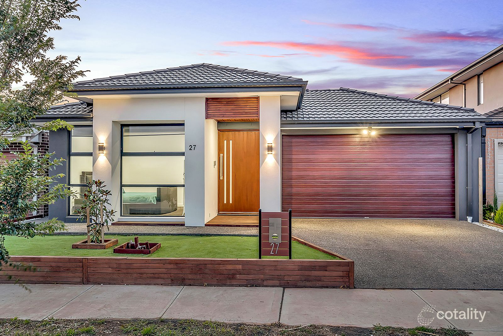 27 Birdsong Ave, Mickleham, VIC 3064