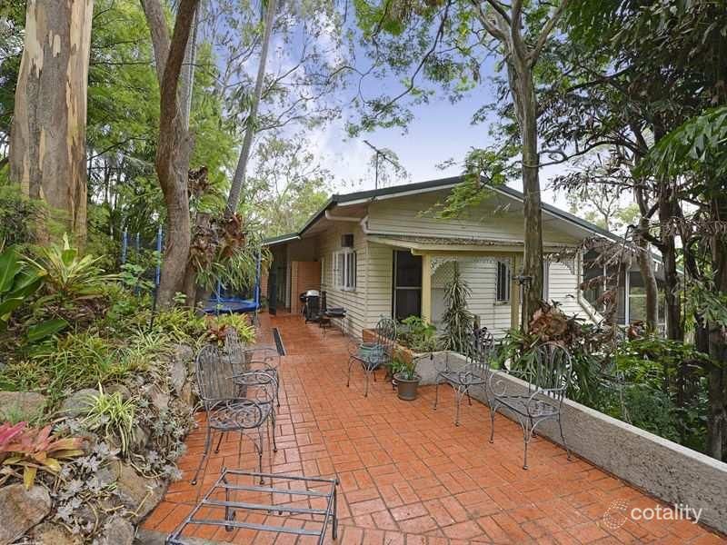 98 Tranters Ave, Camp Hill, QLD 4152