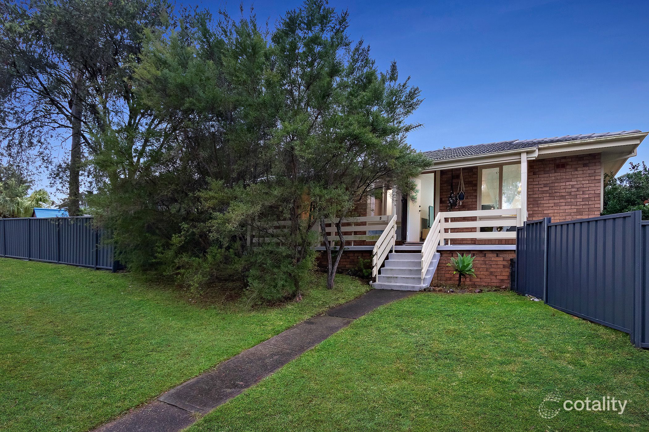 1 Woolley Cl, Thornton, NSW 2322