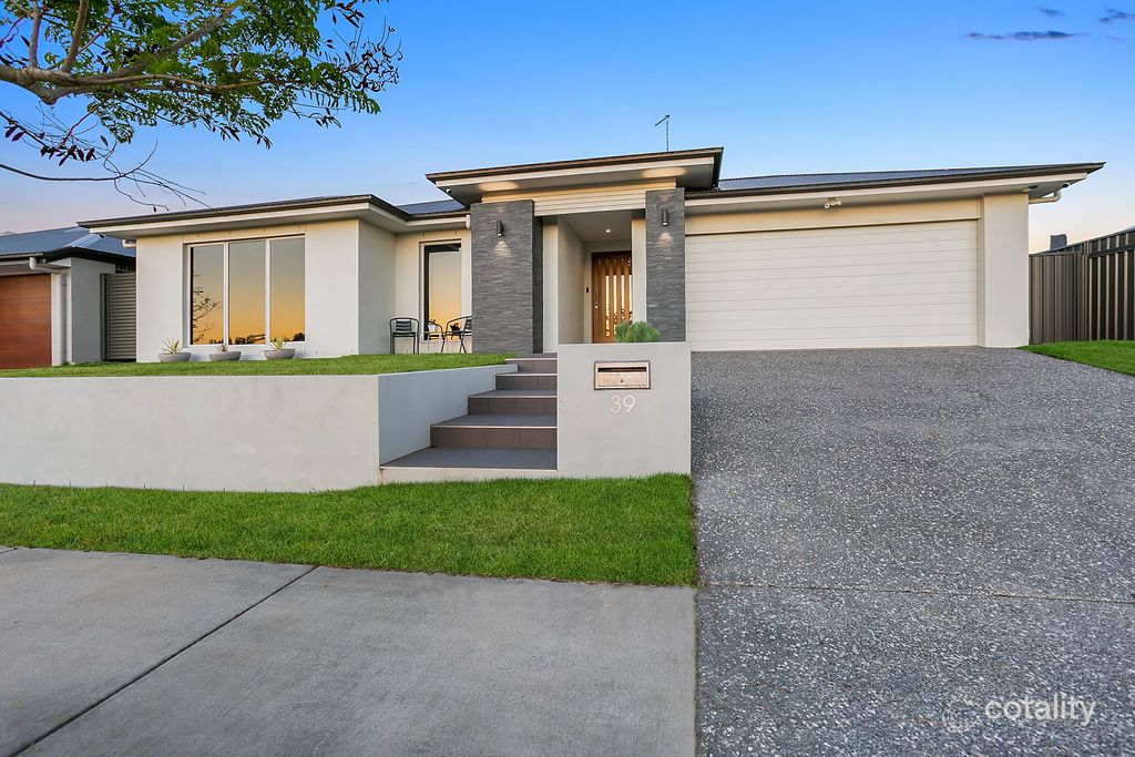 39 Danbulla St, South Ripley, QLD 4306