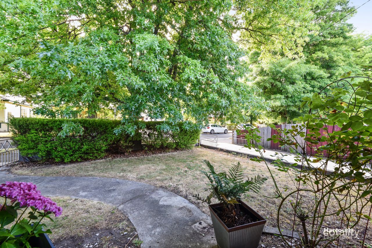 8 Birdwood St, Mowbray, TAS 7248