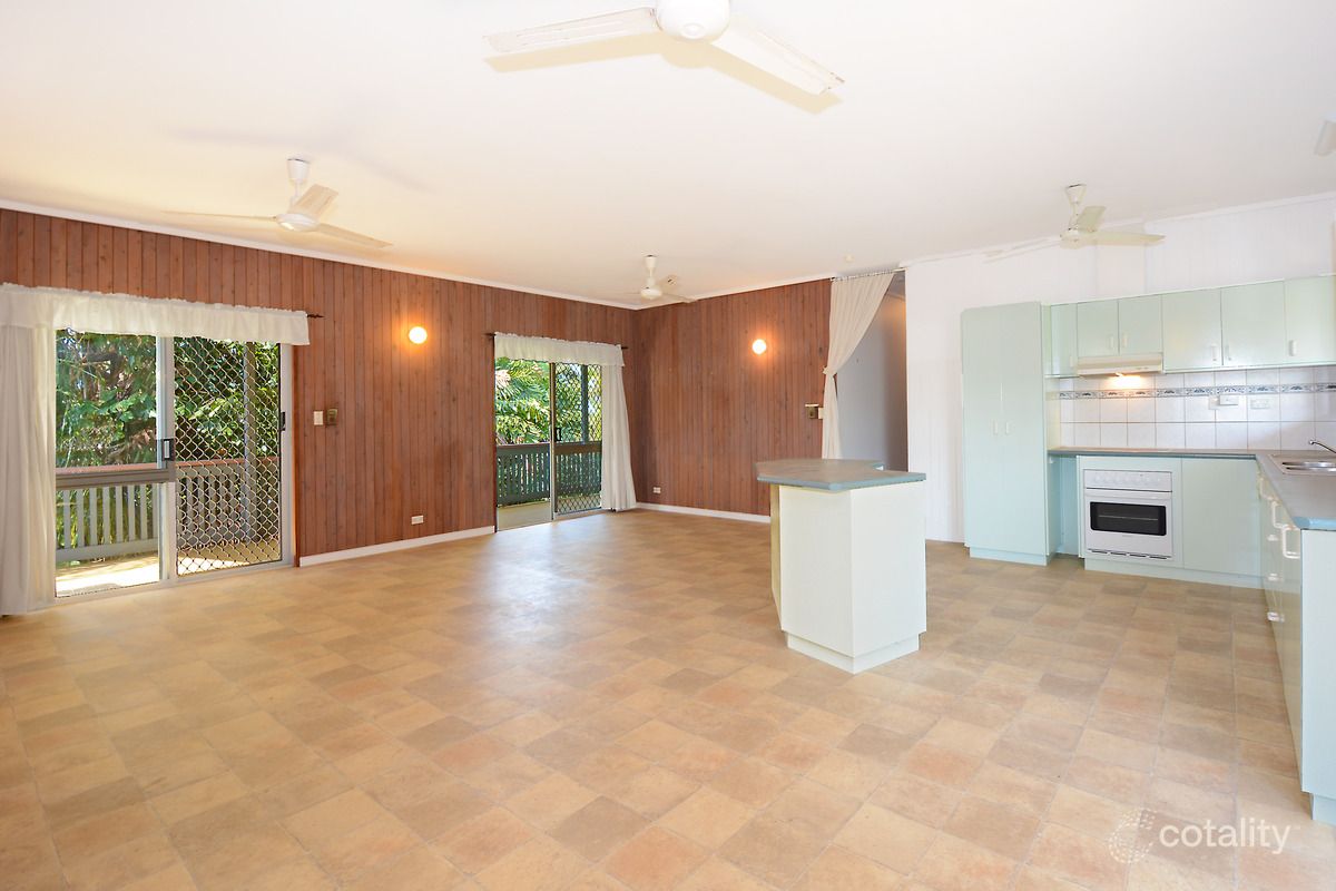 5 Bloodwood Cct, Karama, NT 0812