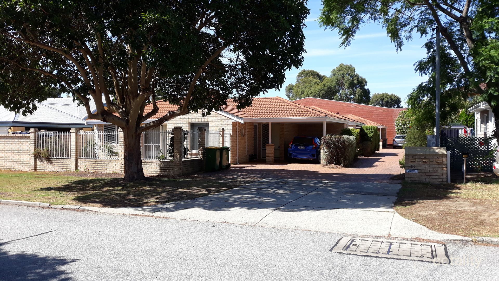 184b Kitchener Rd, Booragoon, WA 6154