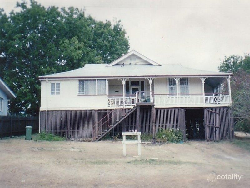 1 Fifer St, Eastern Heights, QLD 4305