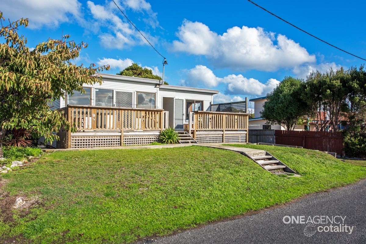 8 Barnett St, Crayfish Creek, TAS 7321