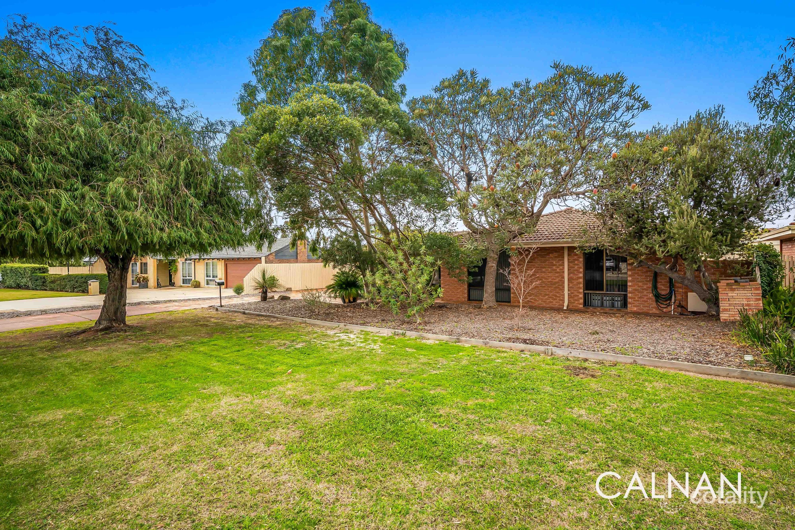 11 Gracechurch Cres, Leeming, WA 6149