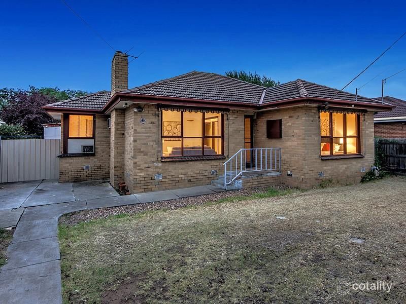 31 Huddersfield Rd, Deer Park, VIC 3023