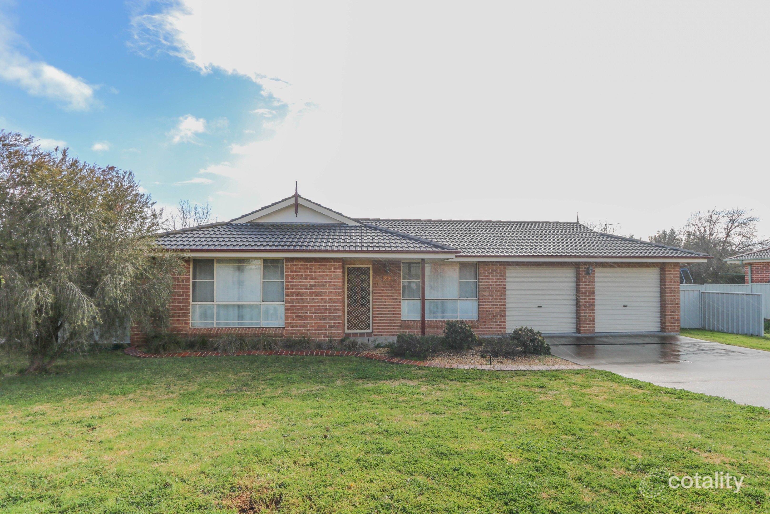 23 Ussher Cres, Windradyne, NSW 2795