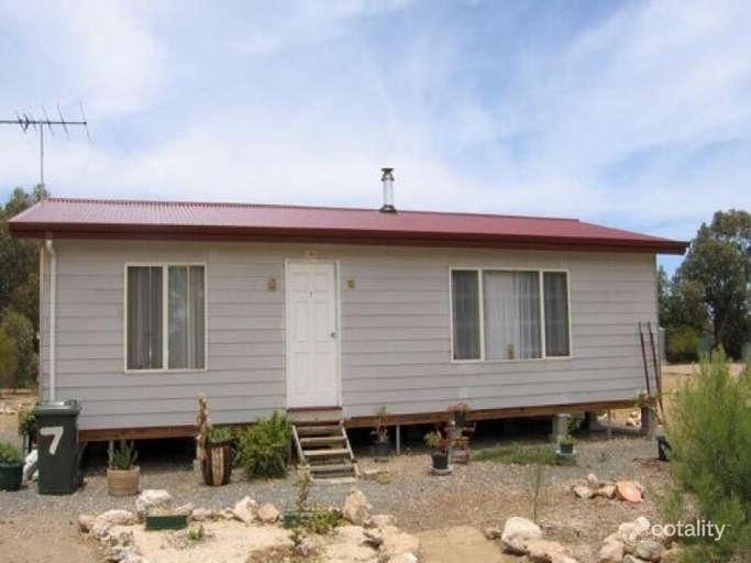 7 Moorowie Tce, Port Moorowie, SA 5576