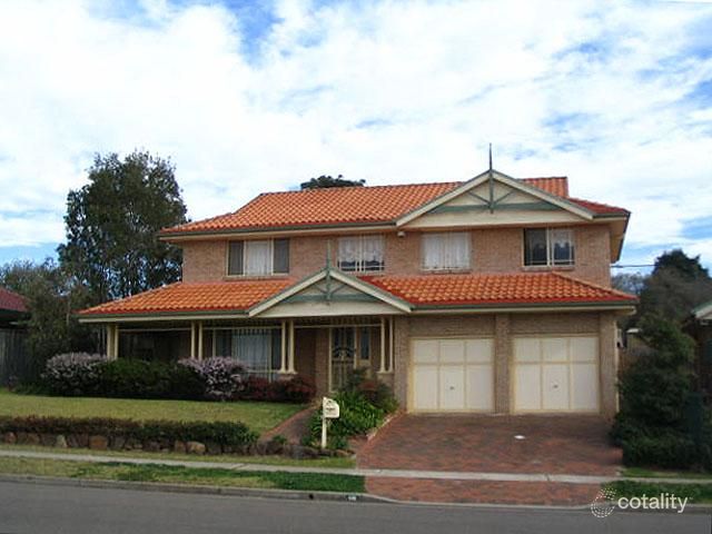 136 Kendall Dr, Casula, NSW 2170