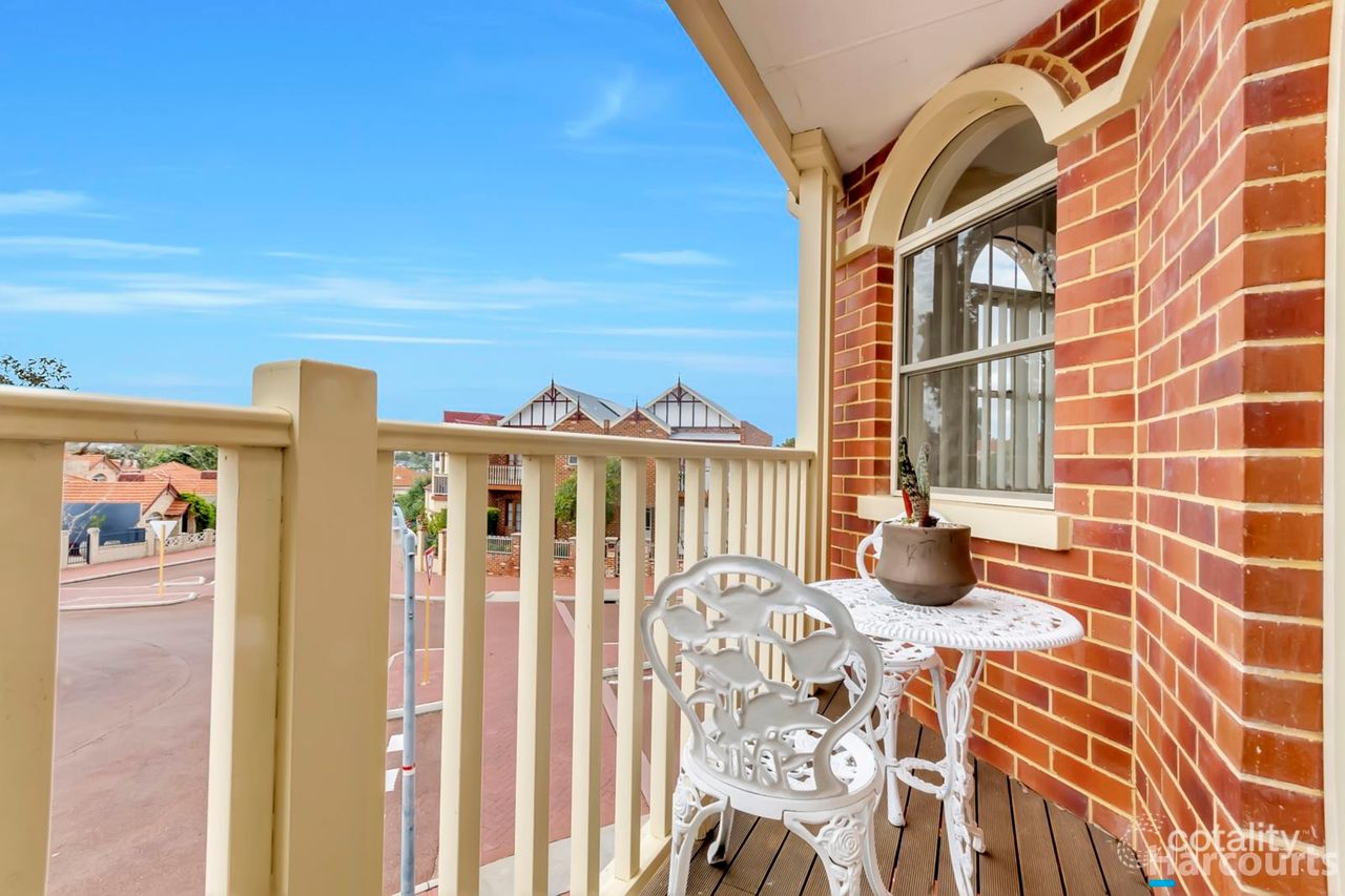 1/41 Blackfriars Rd, Joondalup, WA 6027