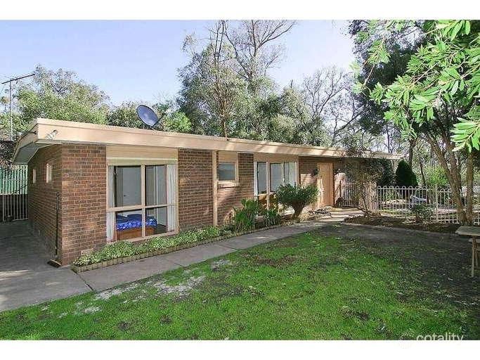 210 Mt Morton Rd, Belgrave Heights, VIC 3160