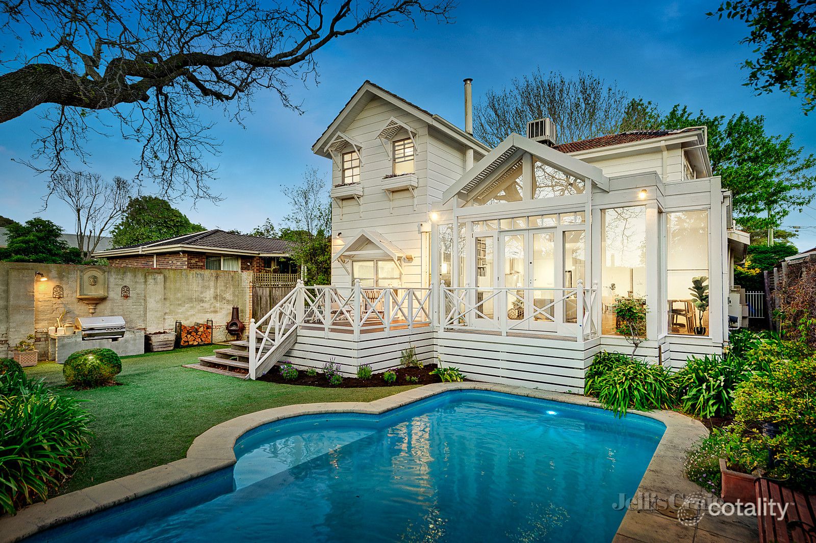 9 Violet Cres, Brighton East, VIC 3187
