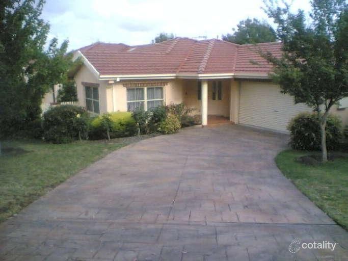 2/10 Taronga Pl, O'Malley, ACT 2606