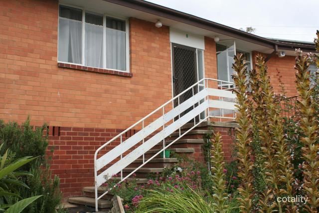 2/9 Huon Pl, Lyons, ACT 2606