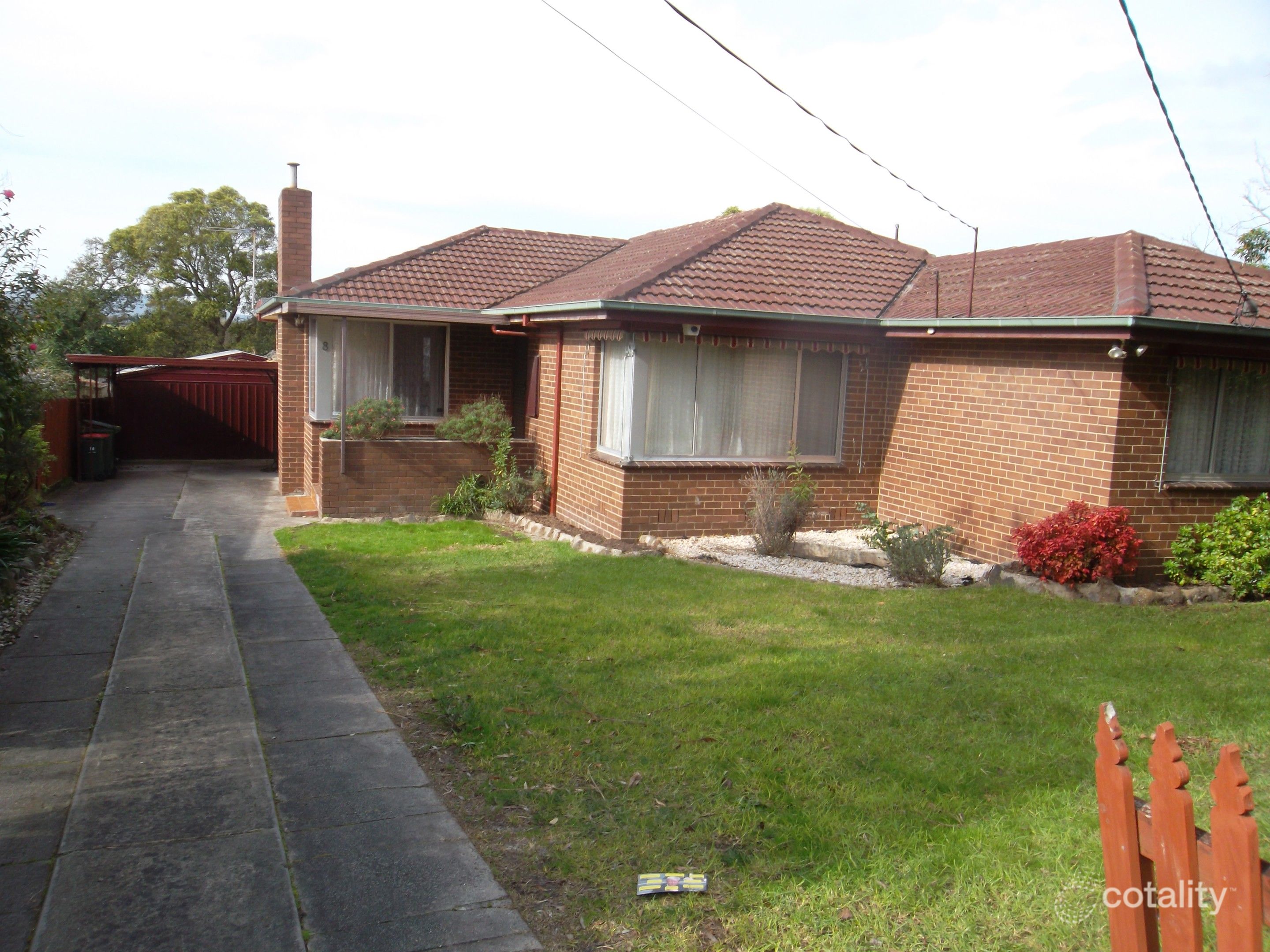 8 Compton St, Glen Waverley, VIC 3150