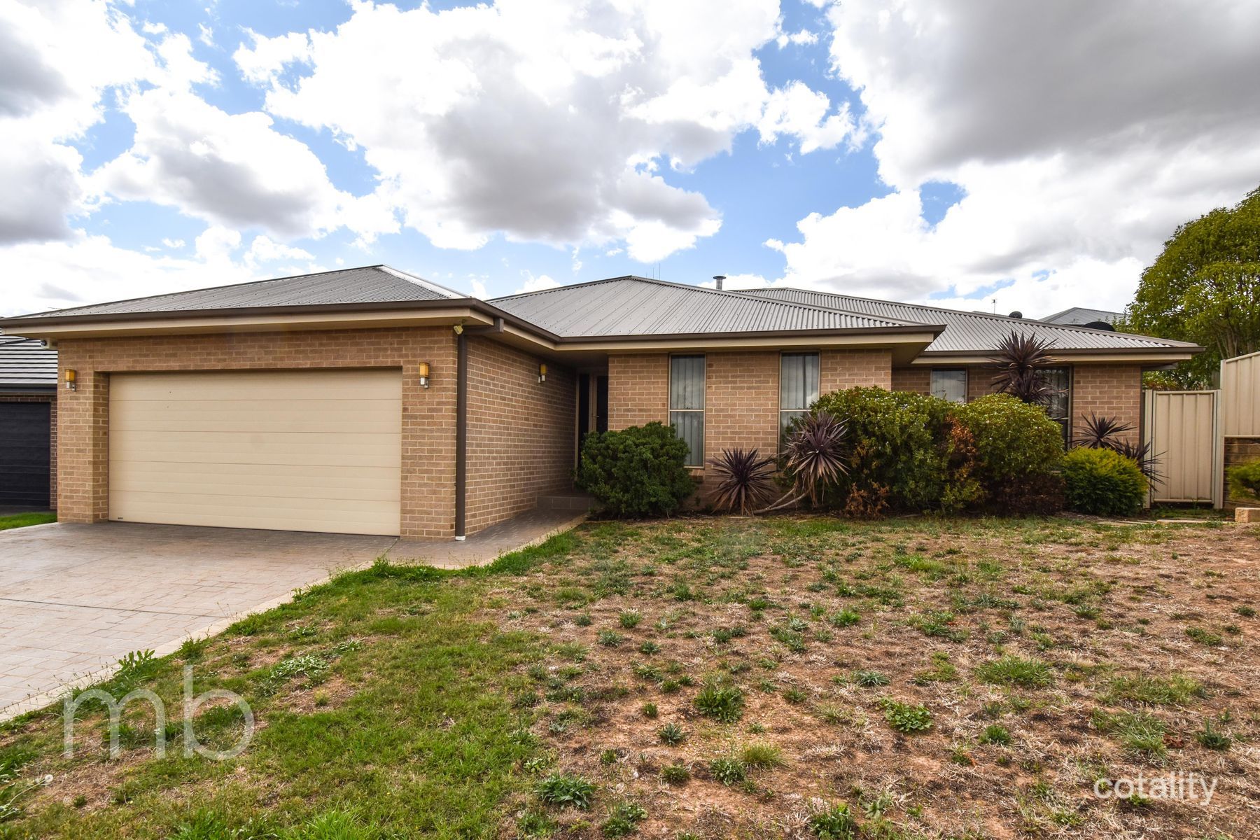 3 Brock Pl, Orange, NSW 2800