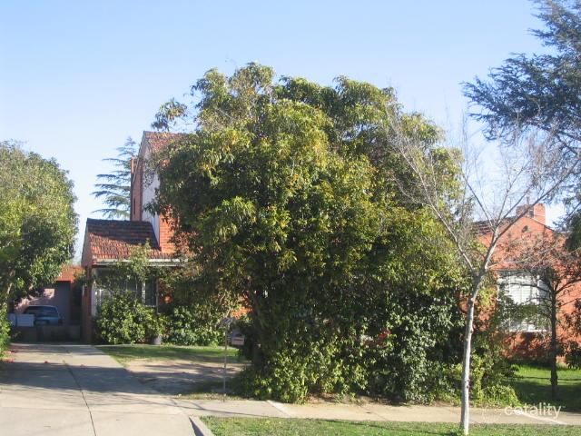 23 Newbigin St, Burwood, VIC 3125