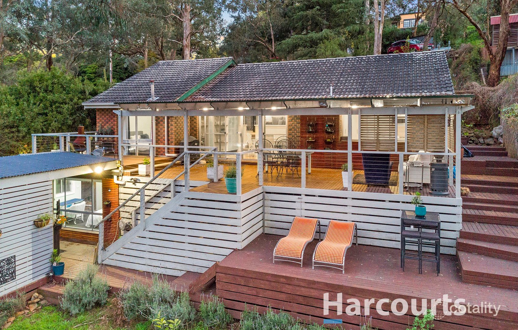 10 Grandview Cres, Upper Ferntree Gully, VIC 3156