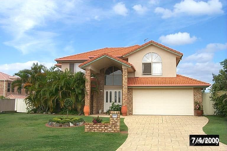 6 Parklane Pl, Highland Park, QLD 4211