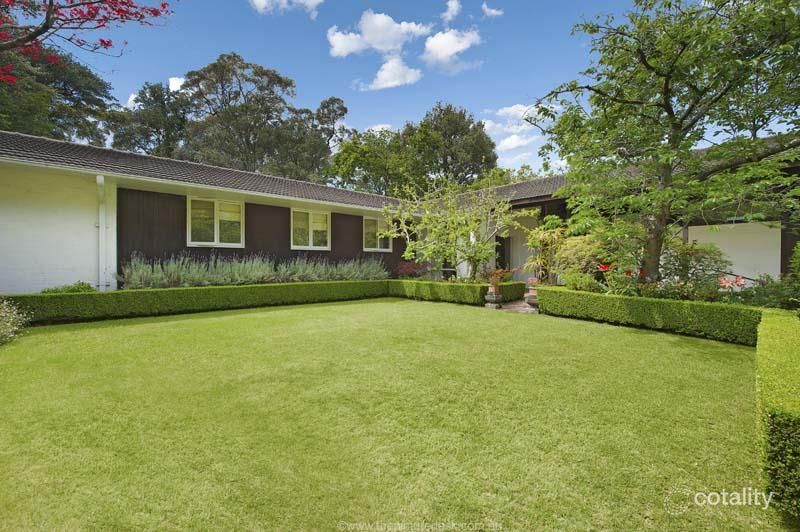 47 Benaroon Ave, St Ives, NSW 2075