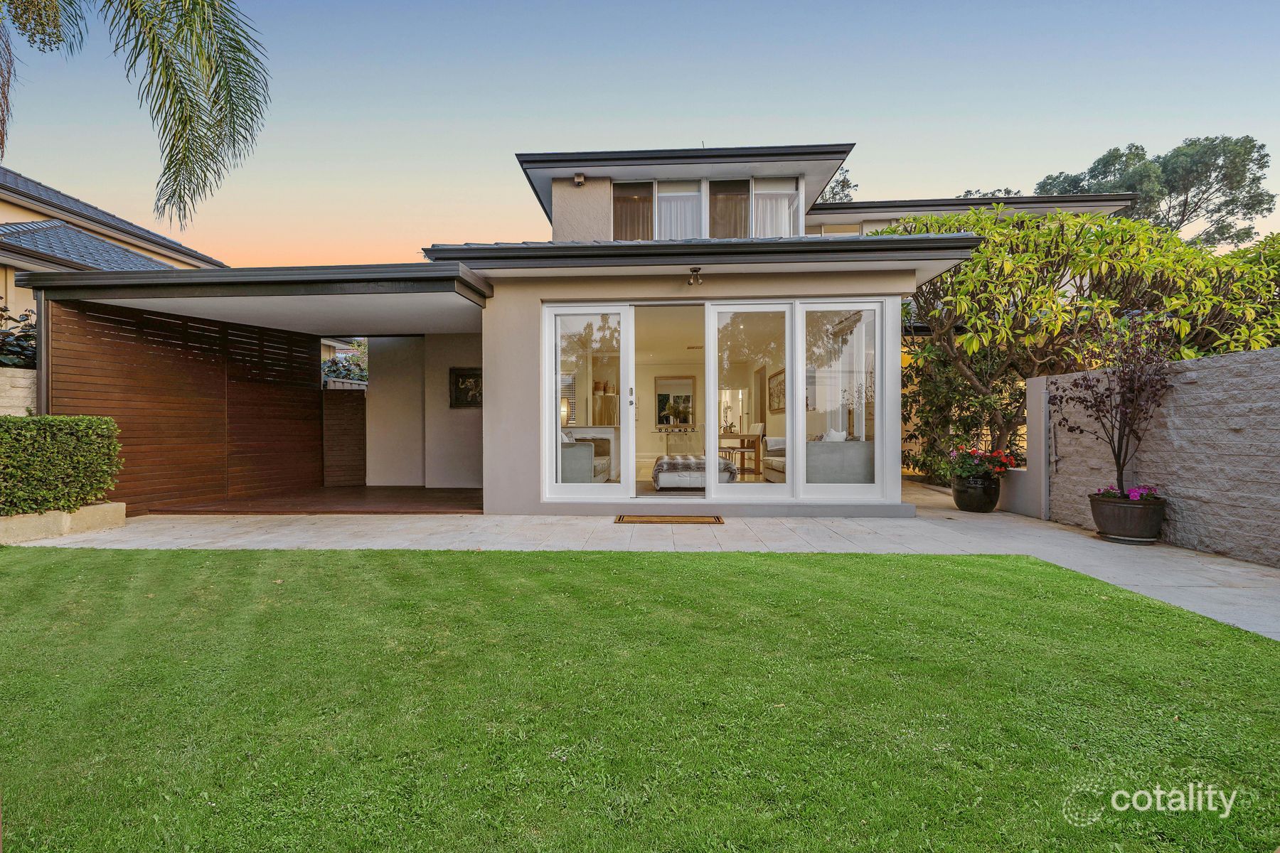 83 Newry St, Floreat, WA 6014