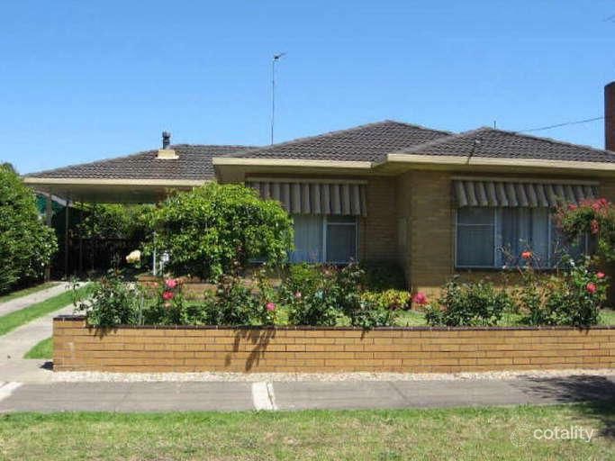 9 Enid St, Bairnsdale, VIC 3875