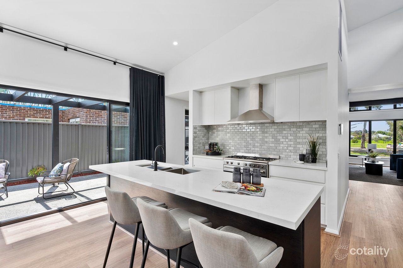 30 Spotted Gum Dr, Lara, VIC 3212