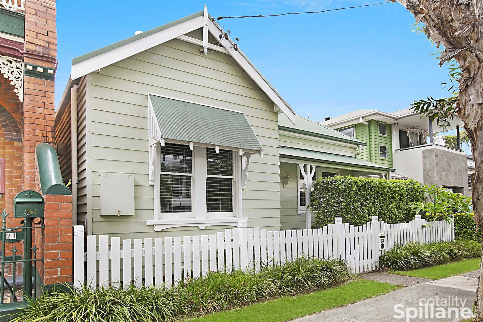 23 Cameron St, Hamilton, NSW 2303