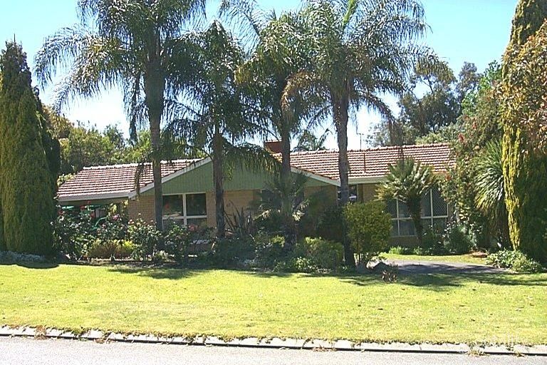 42 Castle Rd, Woodlands, WA 6018