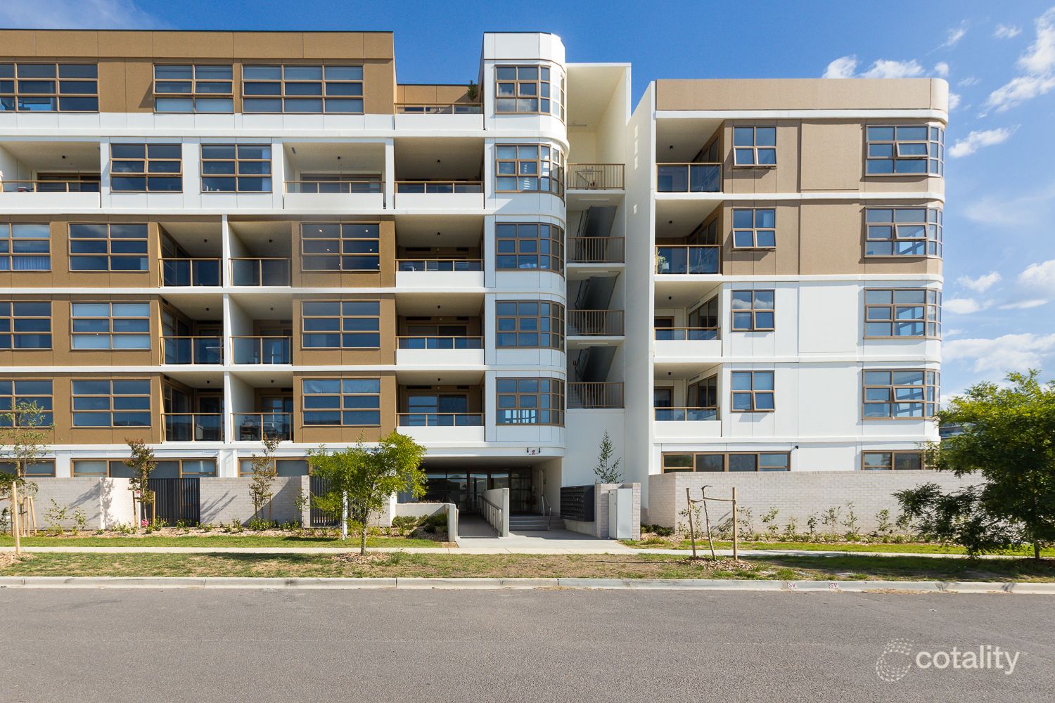 207/43 Arthur Blakeley Way, Coombs, ACT 2611