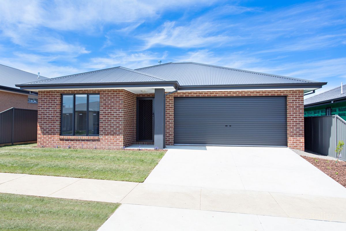 10 Lorensini Rd, Lucas, VIC 3350
