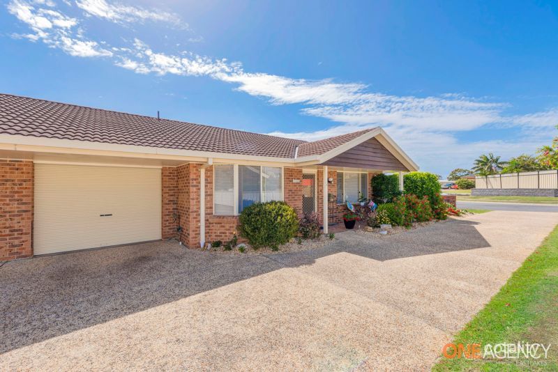 1/8 Seaspray Cl, Caves Beach, NSW 2281