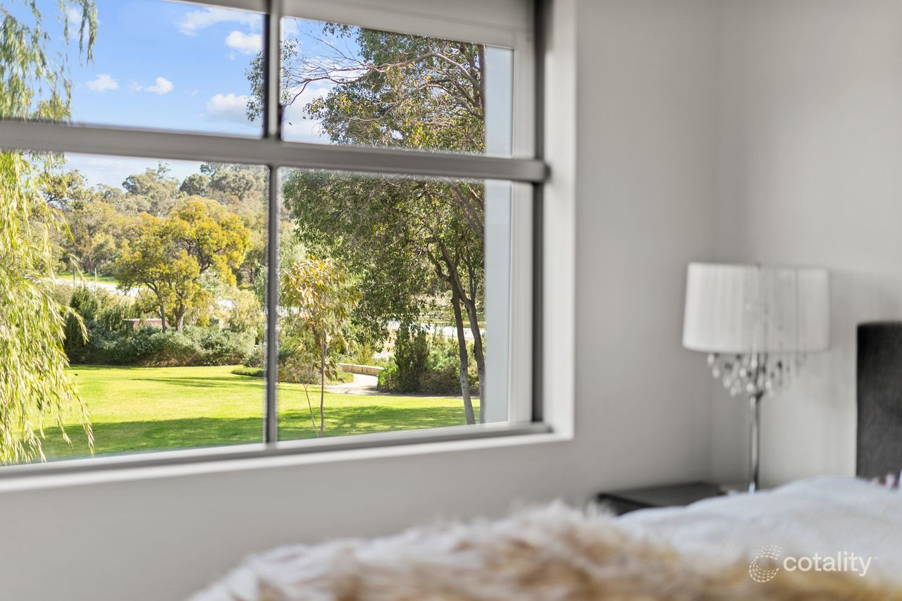 24/2 Louvre Way, Baldivis, WA 6171