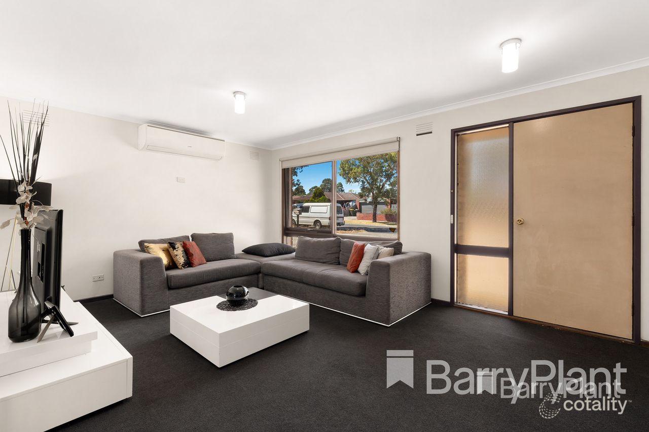 38 Freeman Cres, Mill Park, VIC 3082