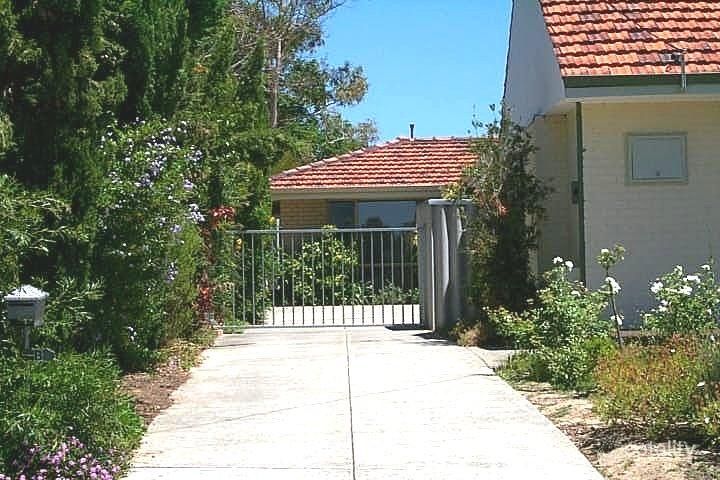 1/4 Stirk Rd, Alfred Cove, WA 6154