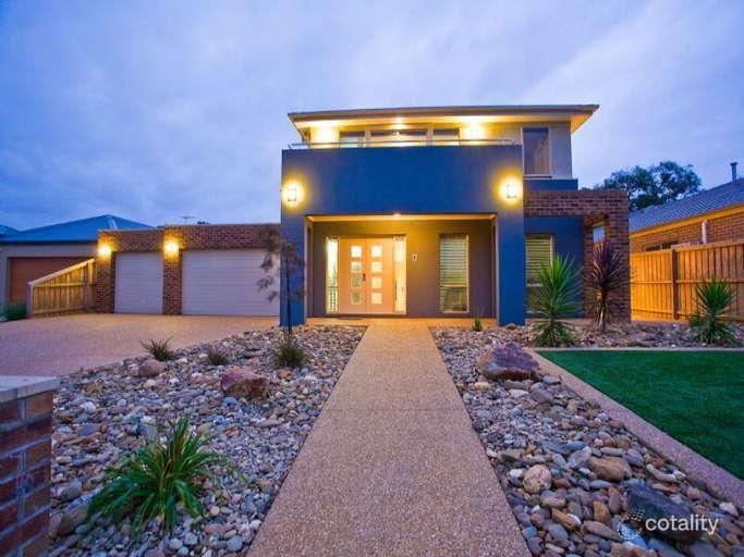 18 Woodrush Dr, Langwarrin, VIC 3910