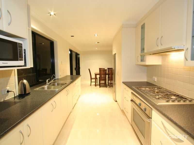1 Warnambul Rd, Shailer Park, QLD 4128