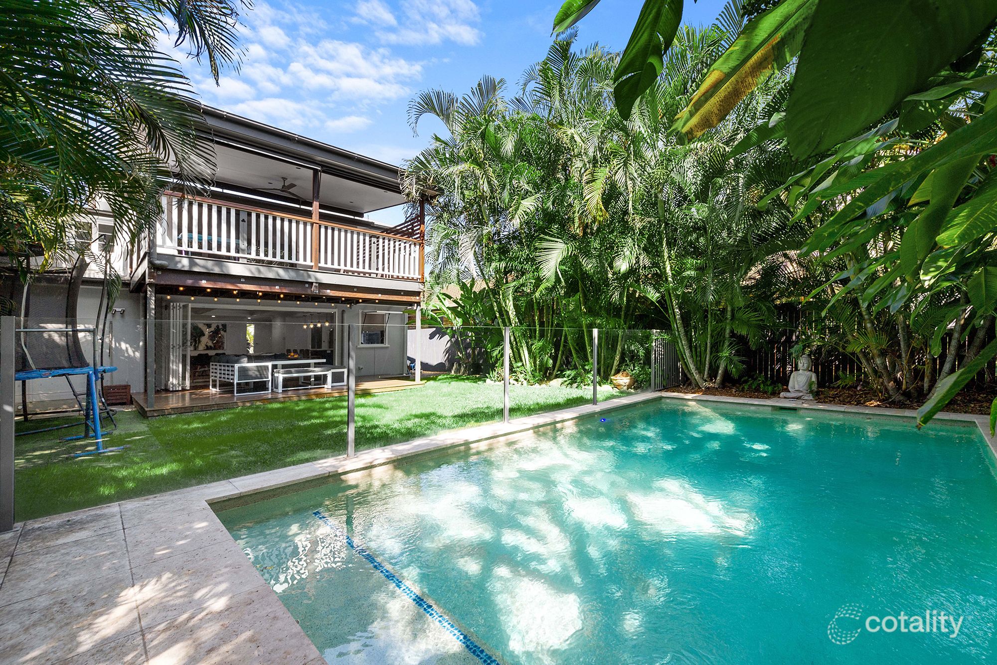 24 Landsdowne St, Coorparoo, QLD 4151