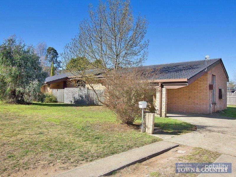 10 Glass St, Armidale, NSW 2350