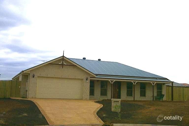 8 Trish Ct, Kuraby, QLD 4112