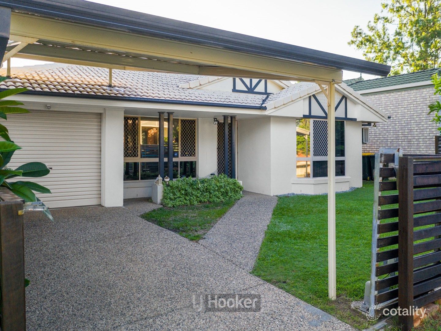 33 Settlers Cct, Forest Lake, QLD 4078