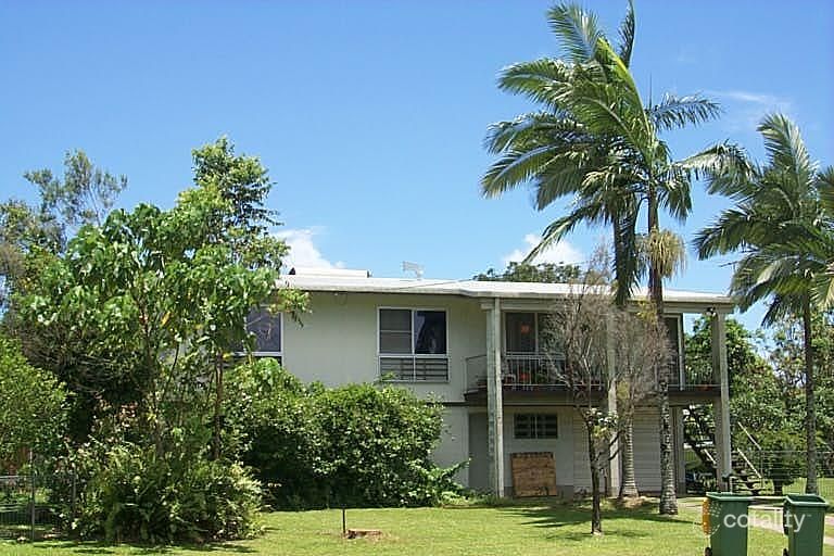 4 Moana Cl, Woree, QLD 4868