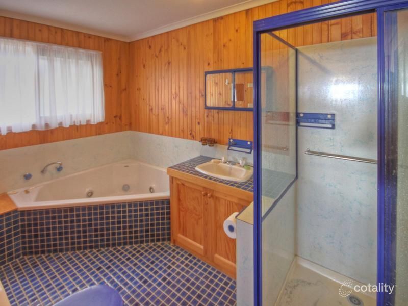 32 Fullarton Dr, Paynesville, VIC 3880