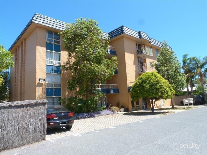 18/15 Byron St, Glenelg, SA 5045