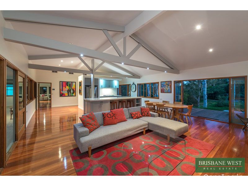 260 Rafting Ground Rd, Brookfield, QLD 4069